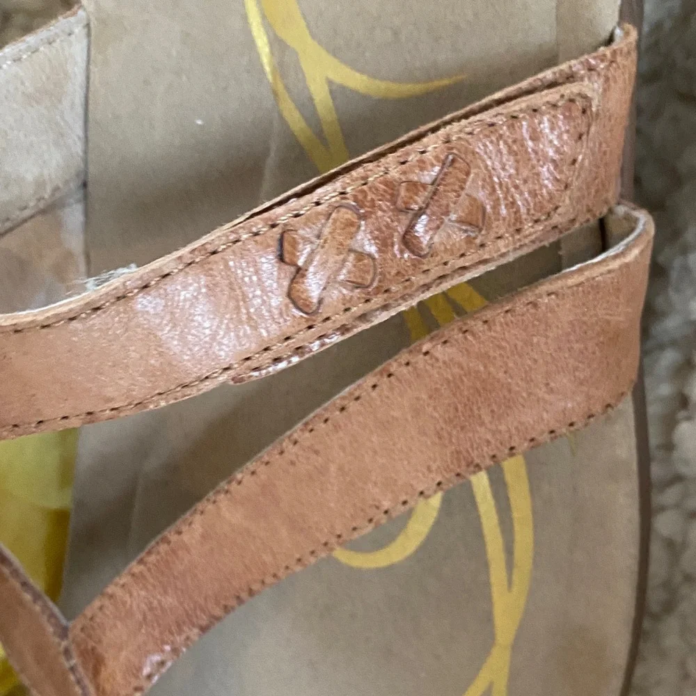 Abeo Tan Leather Sandals - Picture 5 of 8